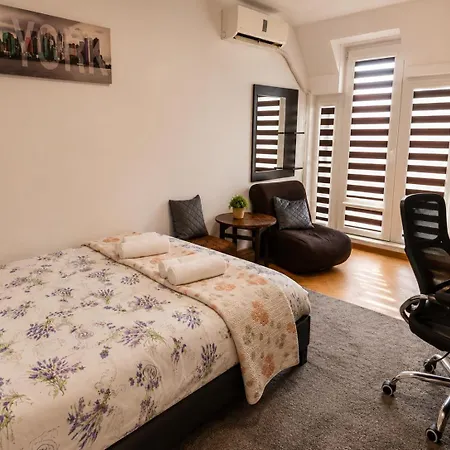 Comfortable In The Centre Κάμπινγκ Βάρνα